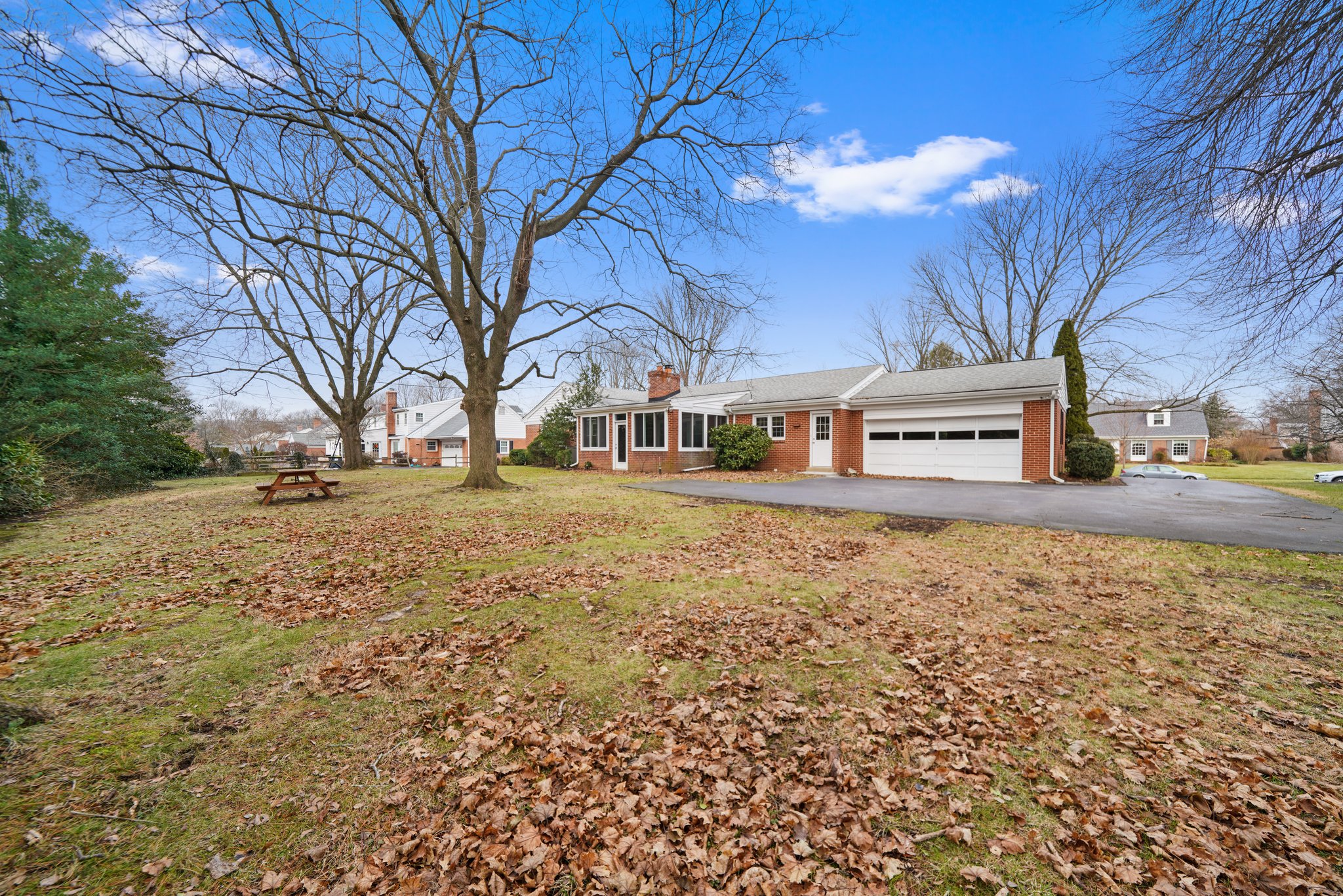 320 Walden Rd, Wilmington, DE 19803 Padula Media