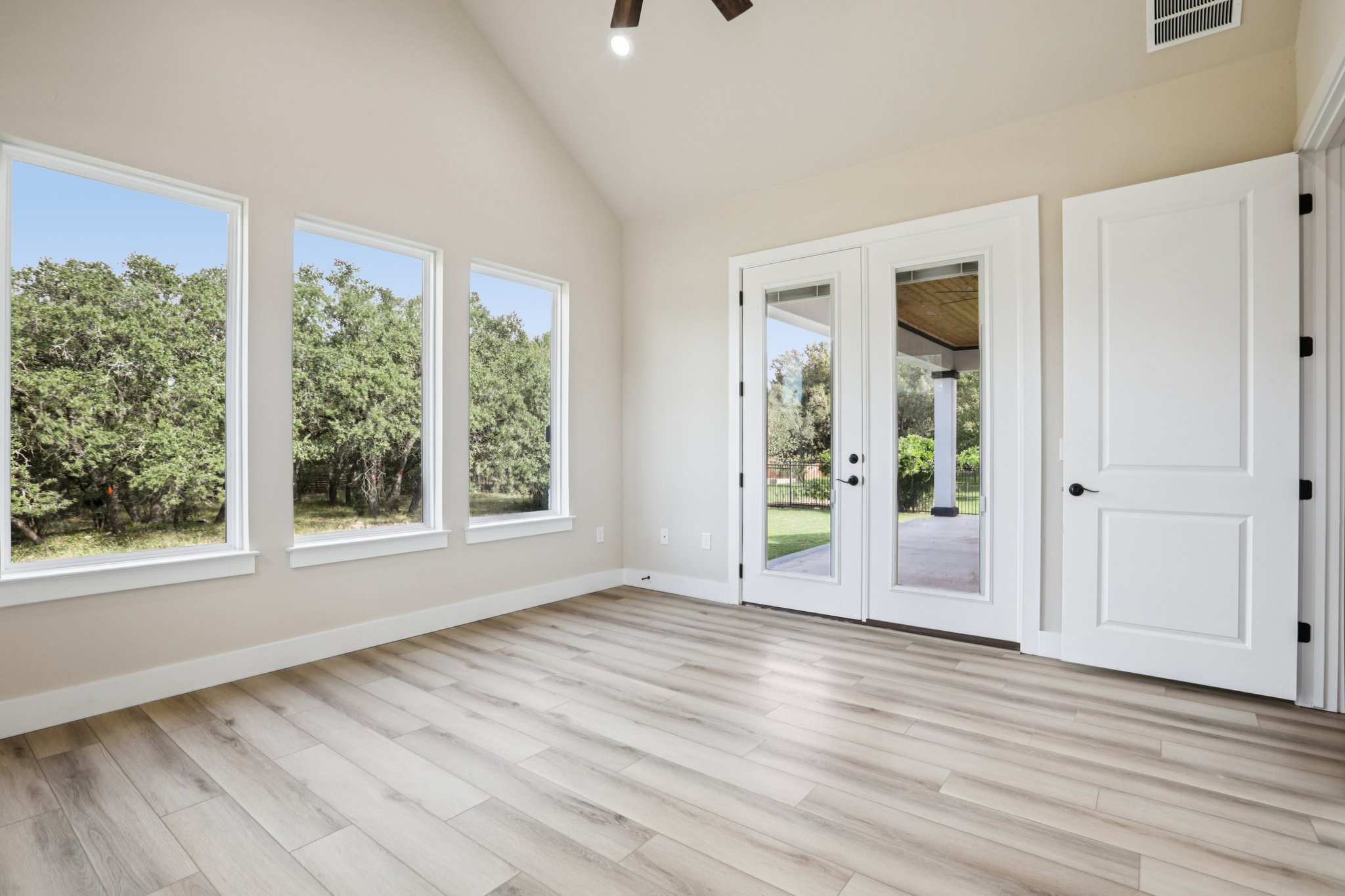 Yellow Ribbon Trl-S0910-027.jpg