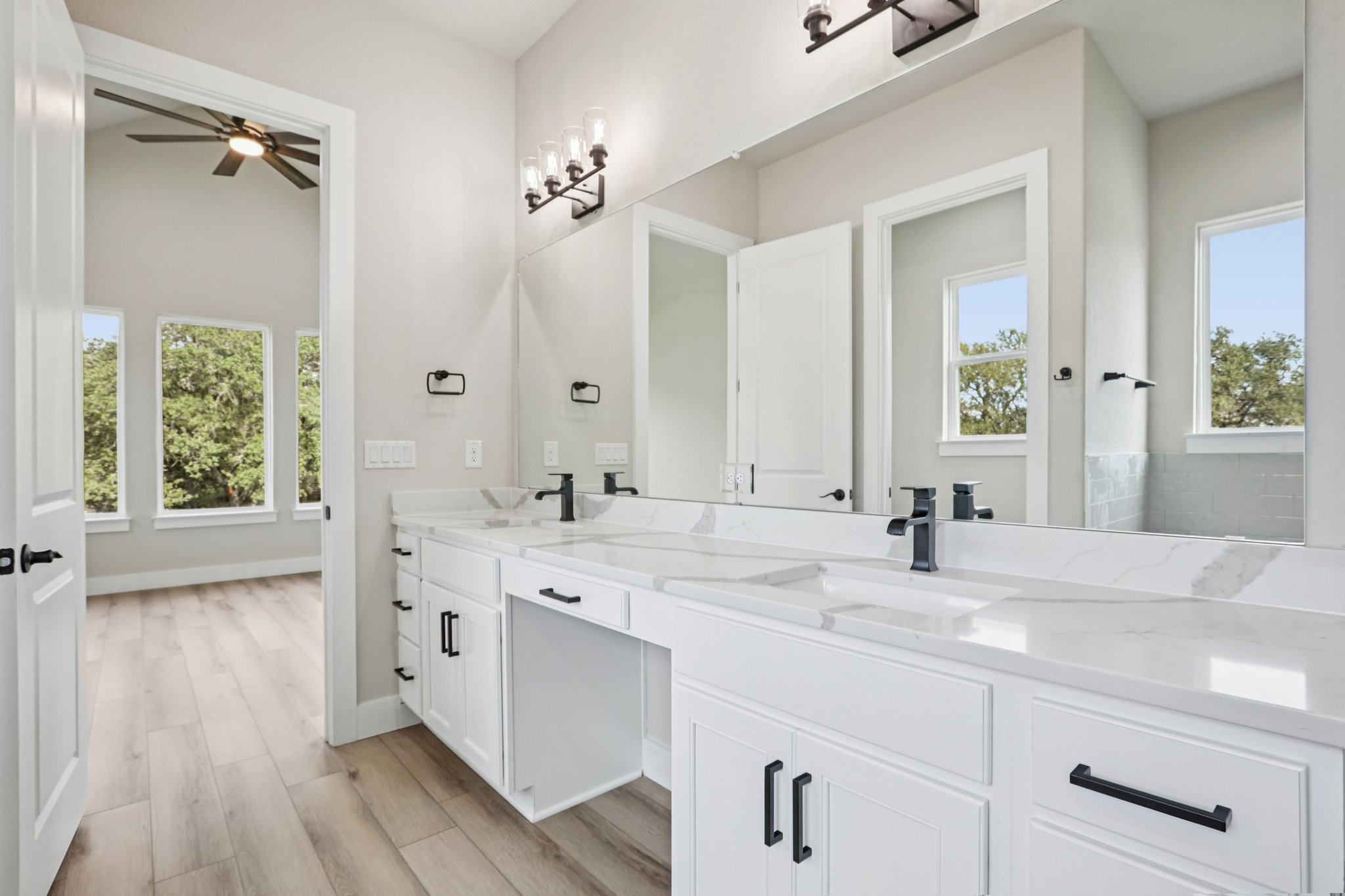 Yellow Ribbon Trl-S0910-031.jpg