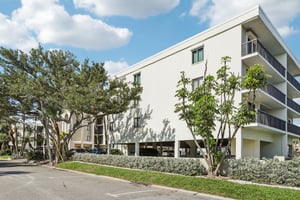 Gulf Blvd 205-S1212-002.jpg