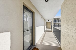 Gulf Blvd 205-S1212-005.jpg