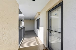 Gulf Blvd 205-S1212-006.jpg