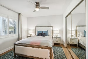 Gulf Blvd 205-S1212-025.jpg