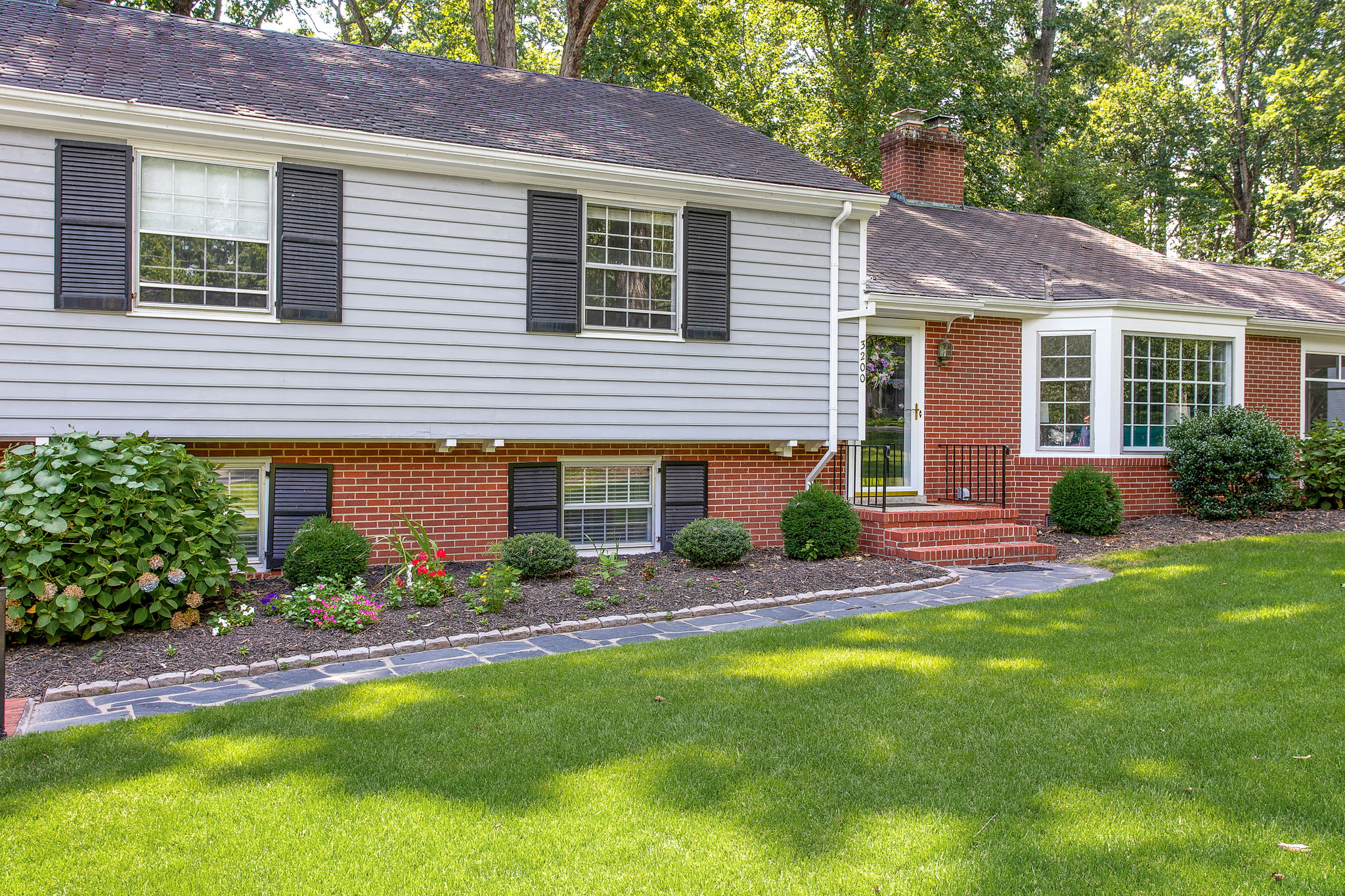 05-Exterior Front