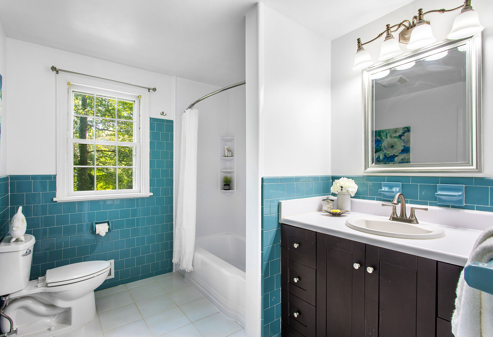 33-Hall Bath