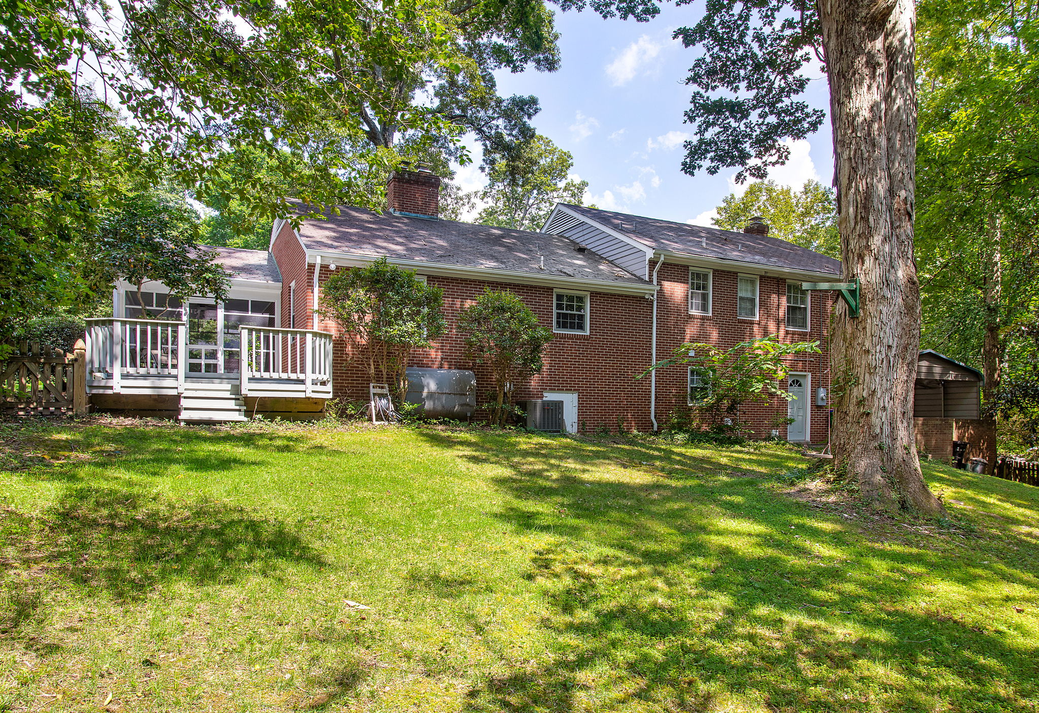 41-Exterior Back