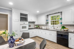 12-Kitchen