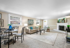 18-Family Room