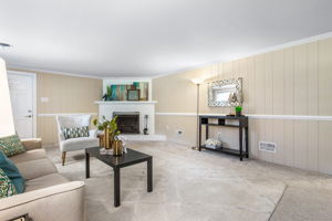 19-Family Room