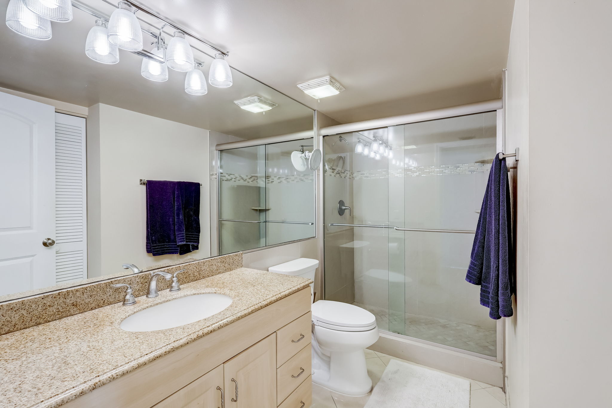 Port Royale Dr N 1207-017