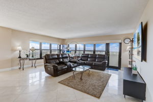 Port Royale Dr N 1207-005