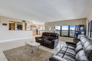 Port Royale Dr N 1207-006
