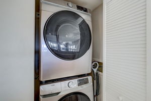 Port Royale Dr N 1207-015