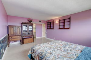 Port Royale Dr N 1207-021