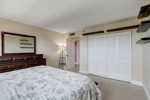 Port Royale Dr N 1207-027
