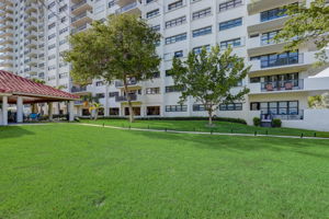 Port Royale Dr N 1207-039