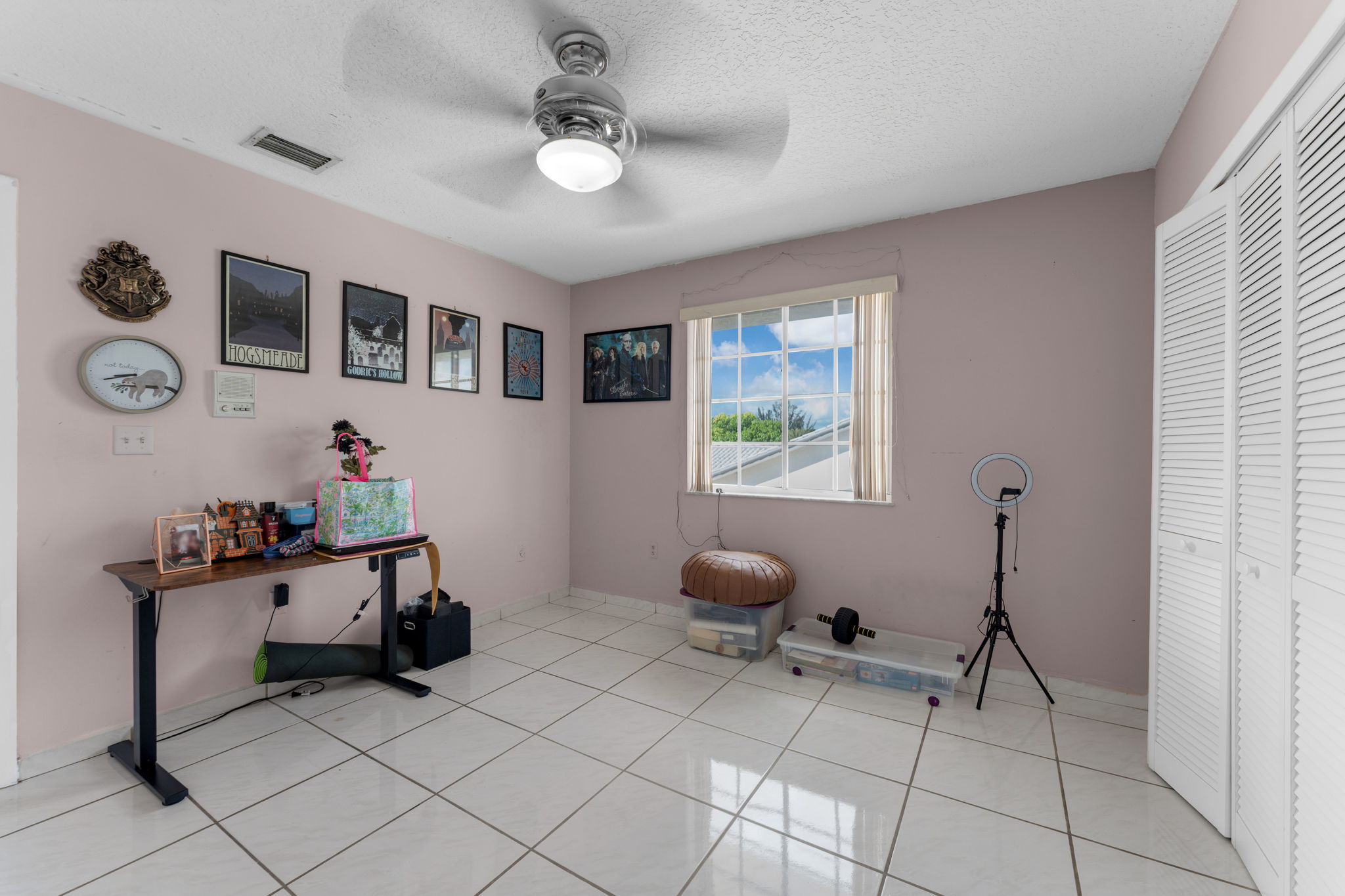 Sw 6932 3200 SW 132nd Ave, Miami, FL 33175 | Jsrking Photography