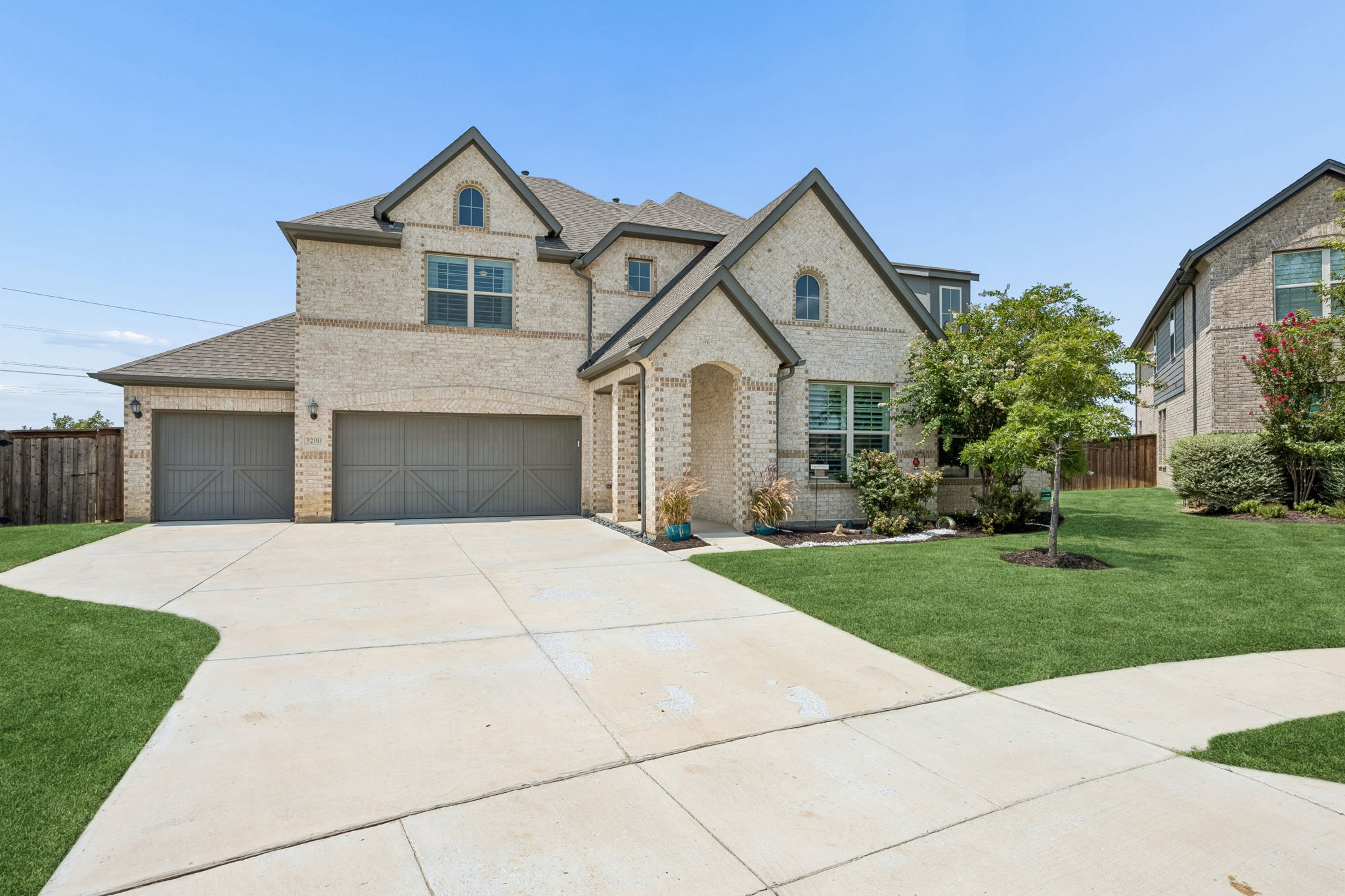 3200Willowbrook_003
