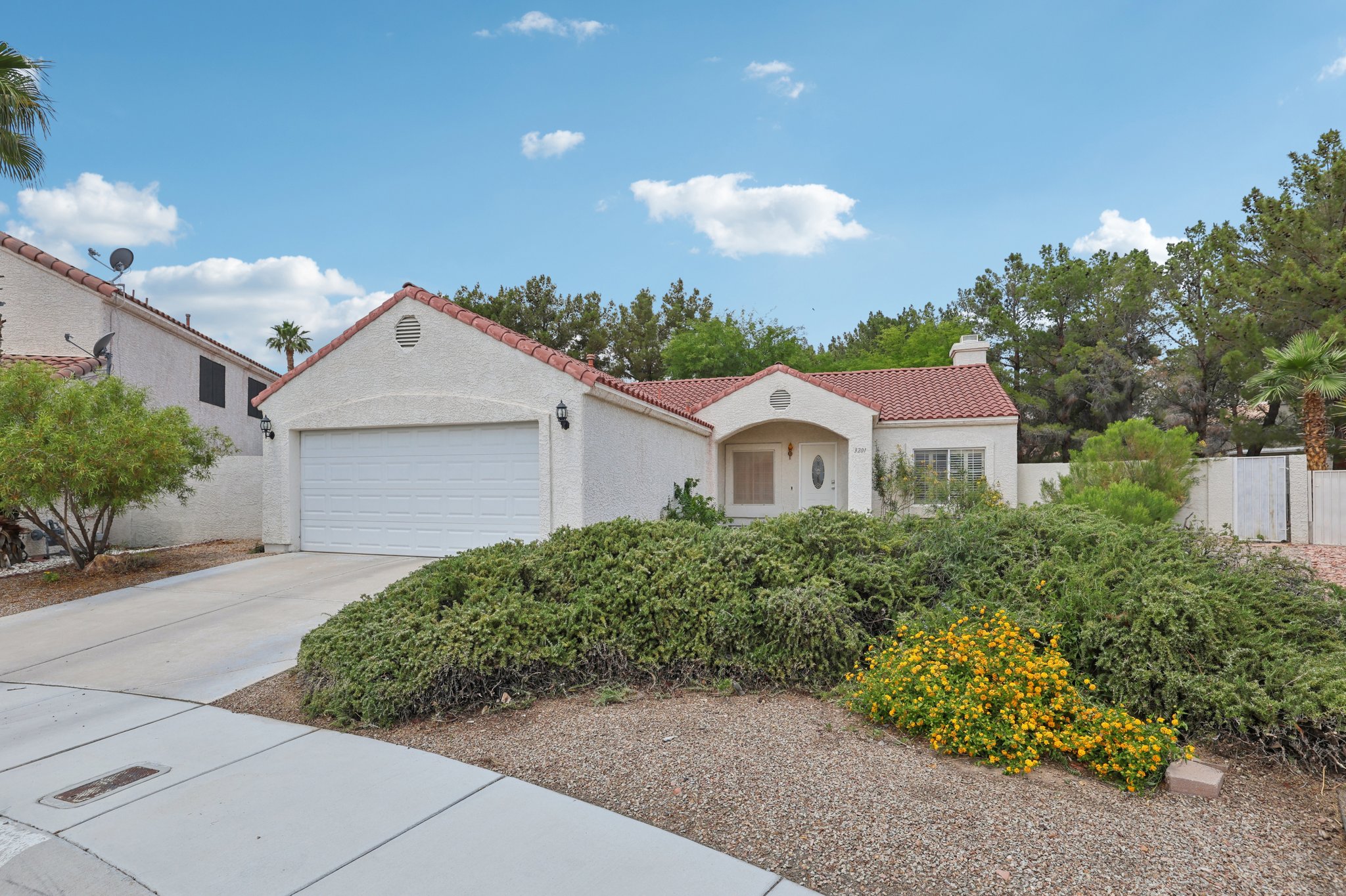 Beacon Shores Cir-0606-002.jpg