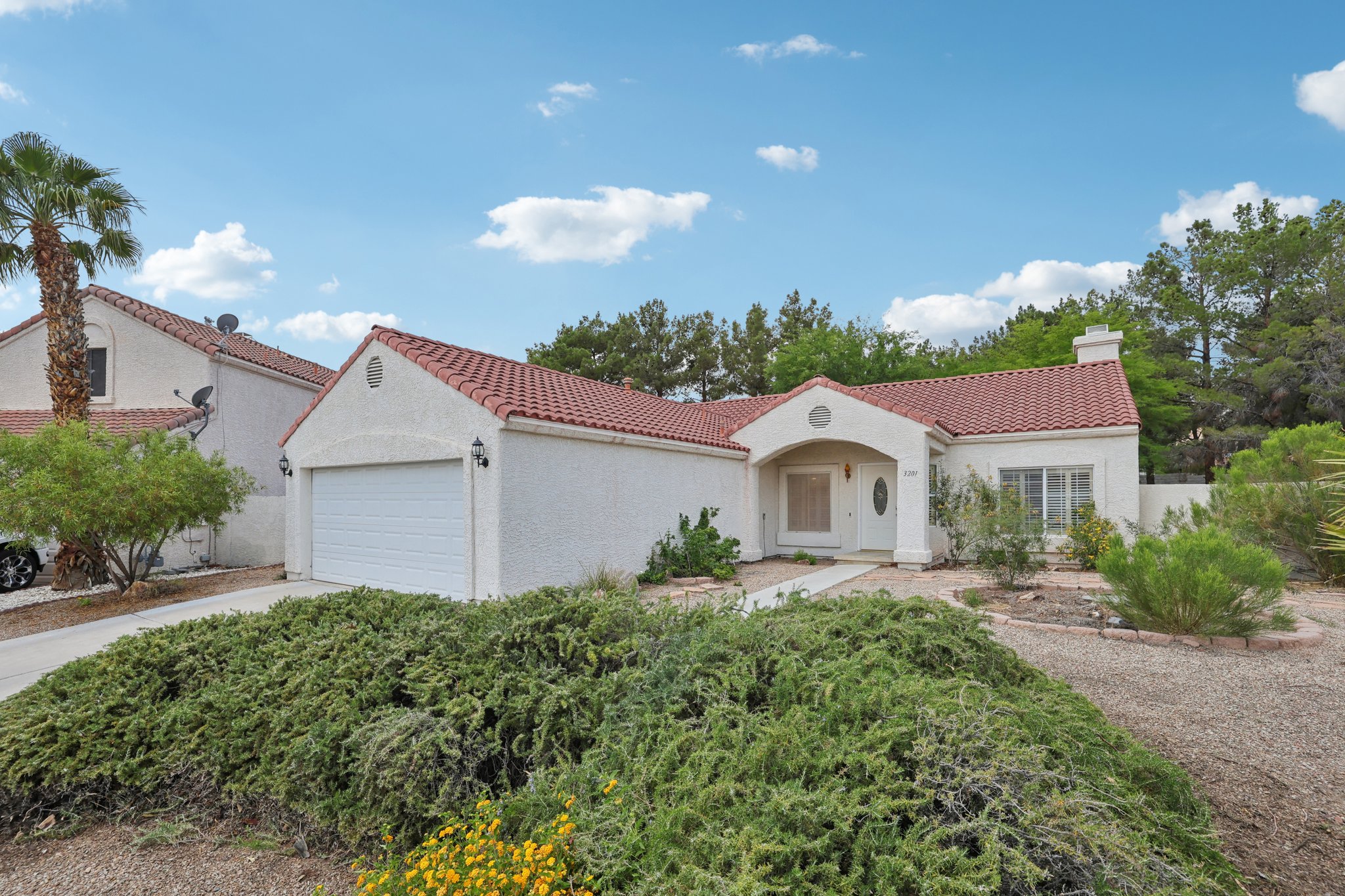 Beacon Shores Cir-0606-003.jpg