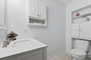  Photo 43