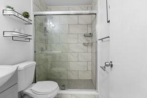  Photo 35