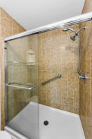 Primary Bathroom 1b