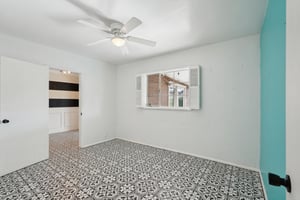 N 21st St-3004-028.jpg
