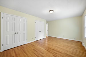  Photo 49