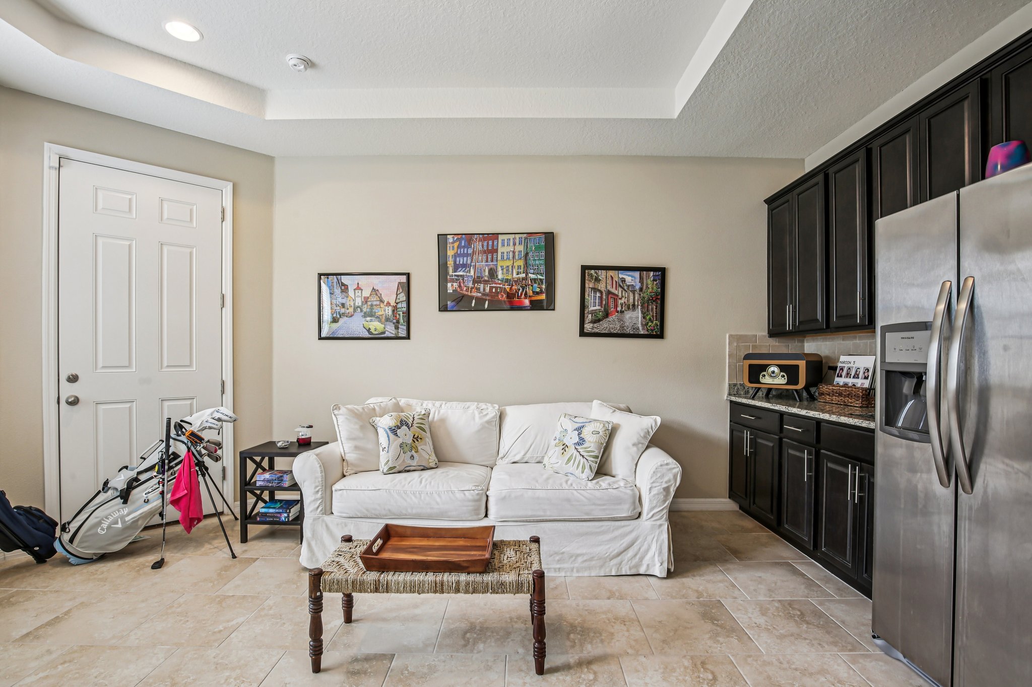 Goddard Dr-S1202-004.jpg