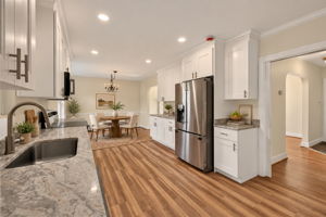 virtually staged: kitchen + dining area