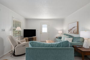 3205-S-Wrightsville-Ave-Living-V3