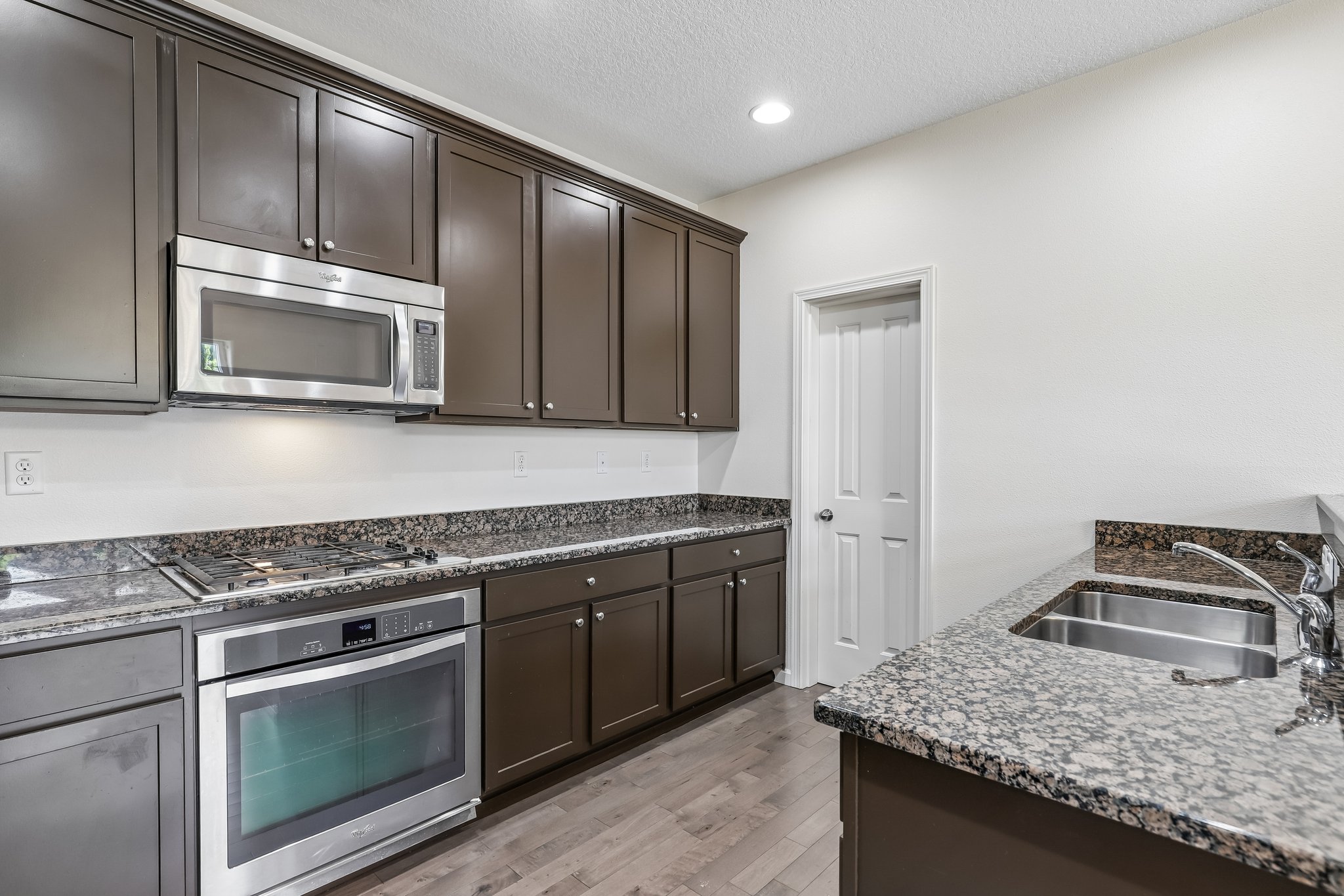SE White Oak Ave-S1108-023.jpg