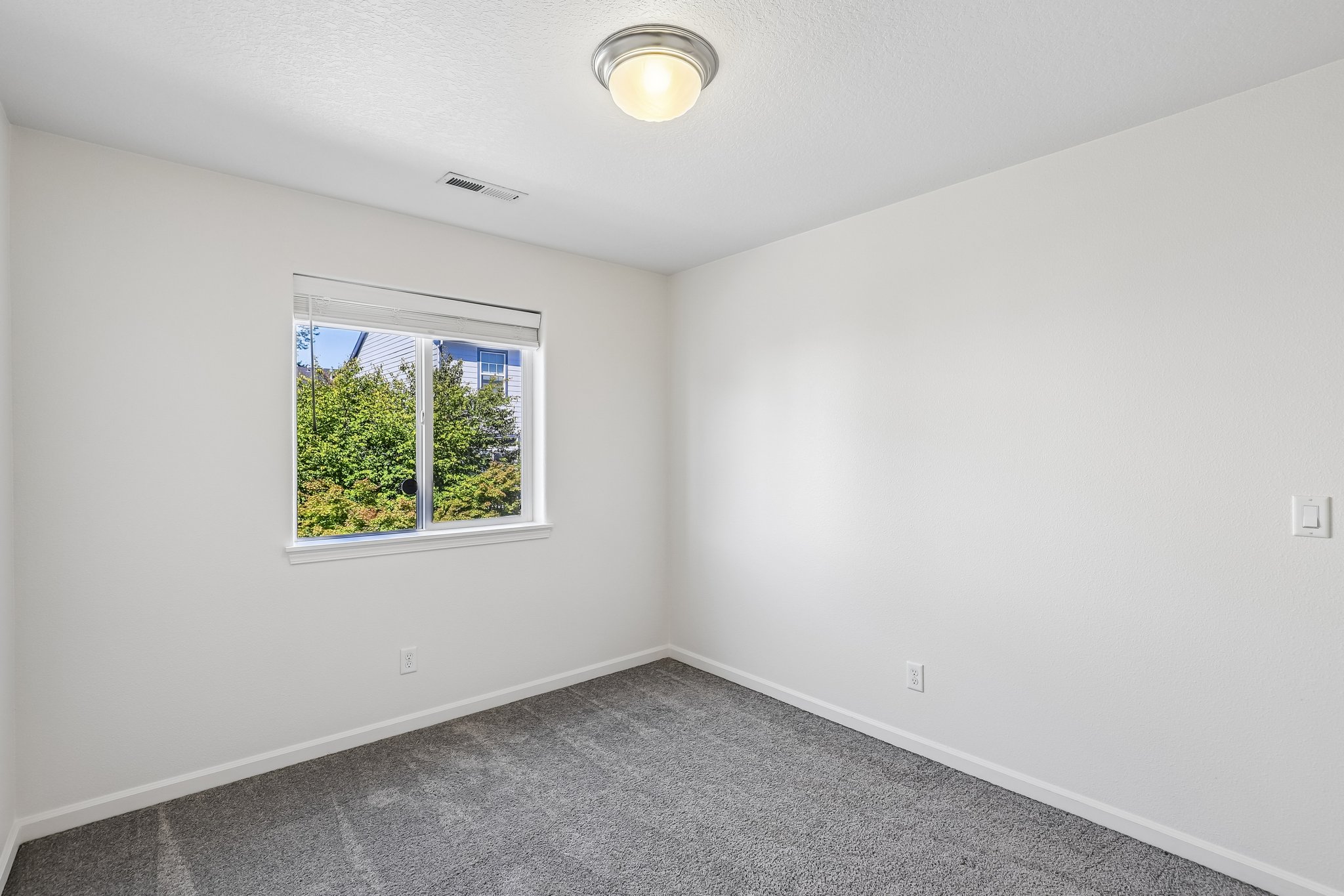 SE White Oak Ave-S1108-056.jpg