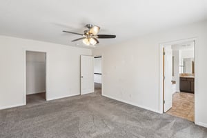SE White Oak Ave-S1108-037.jpg