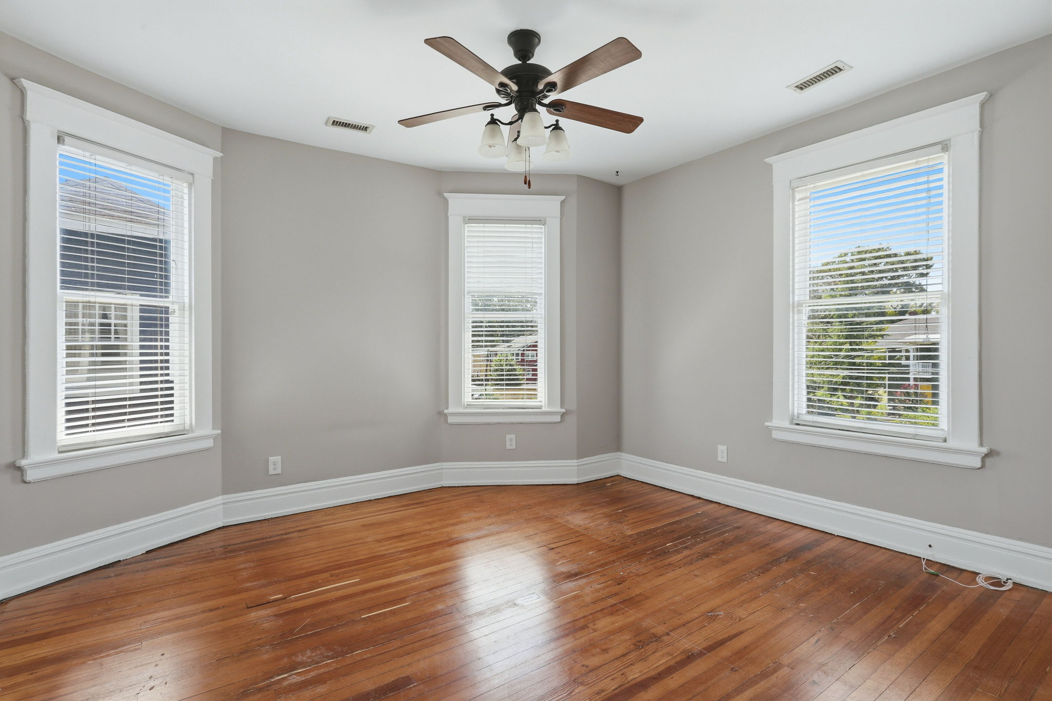 18-Primary Bedroom