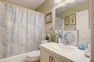 Atwater Dr-016