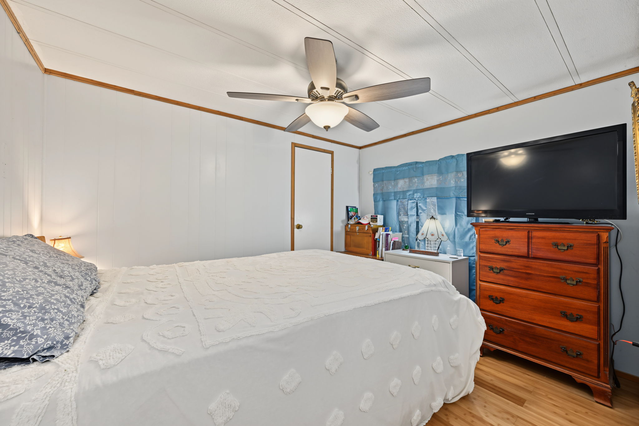 Bedroom2a