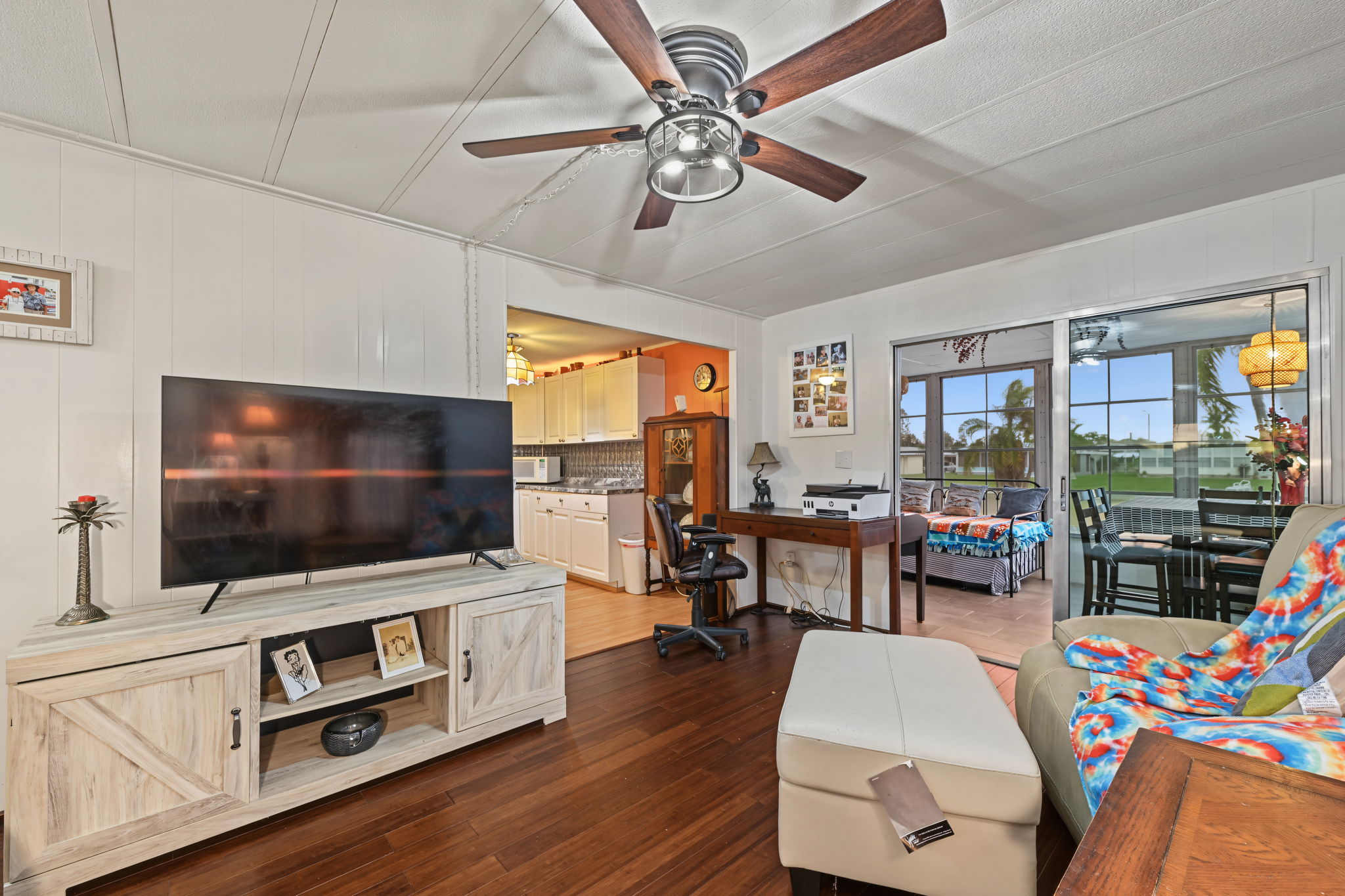 Living Room2
