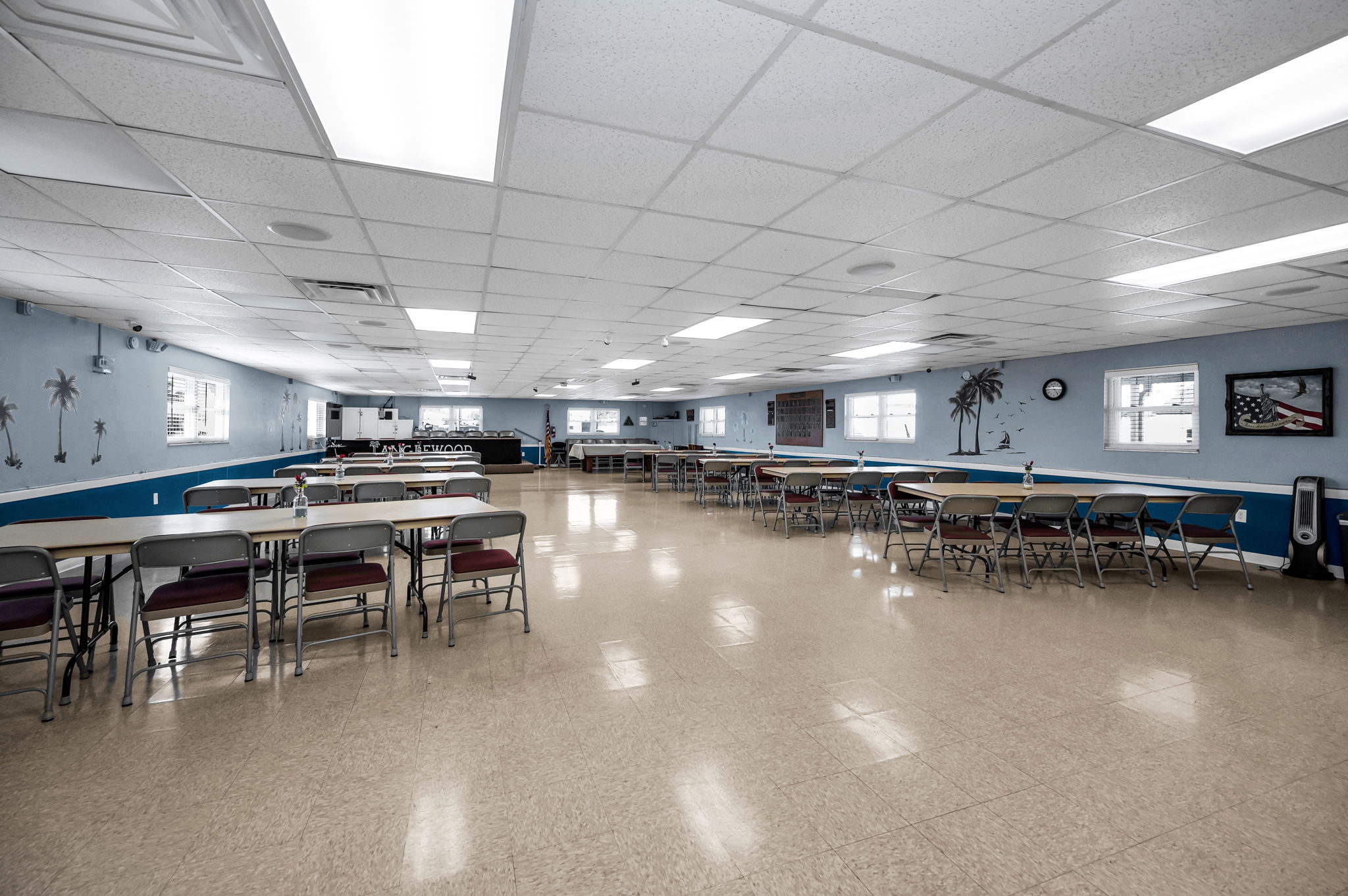 4-Clubhouse