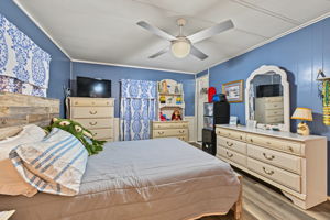 Primary Bedroom1b
