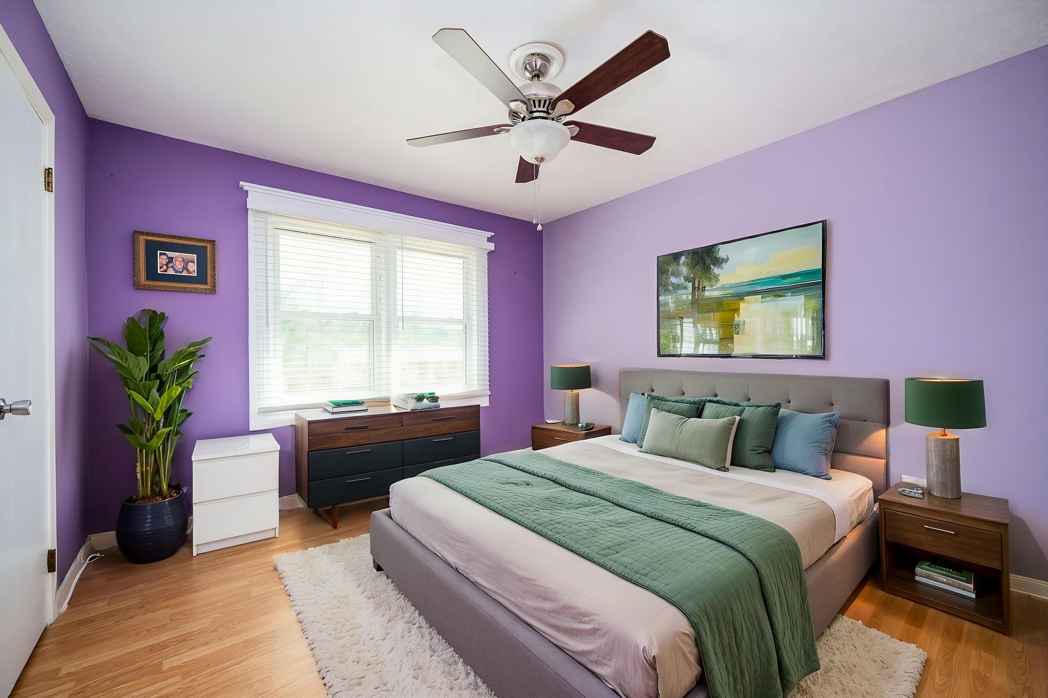 DSC_4513 virtually staged.jpeg