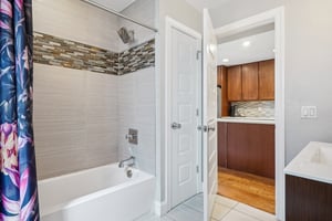 N Marion St-0905-031.jpg