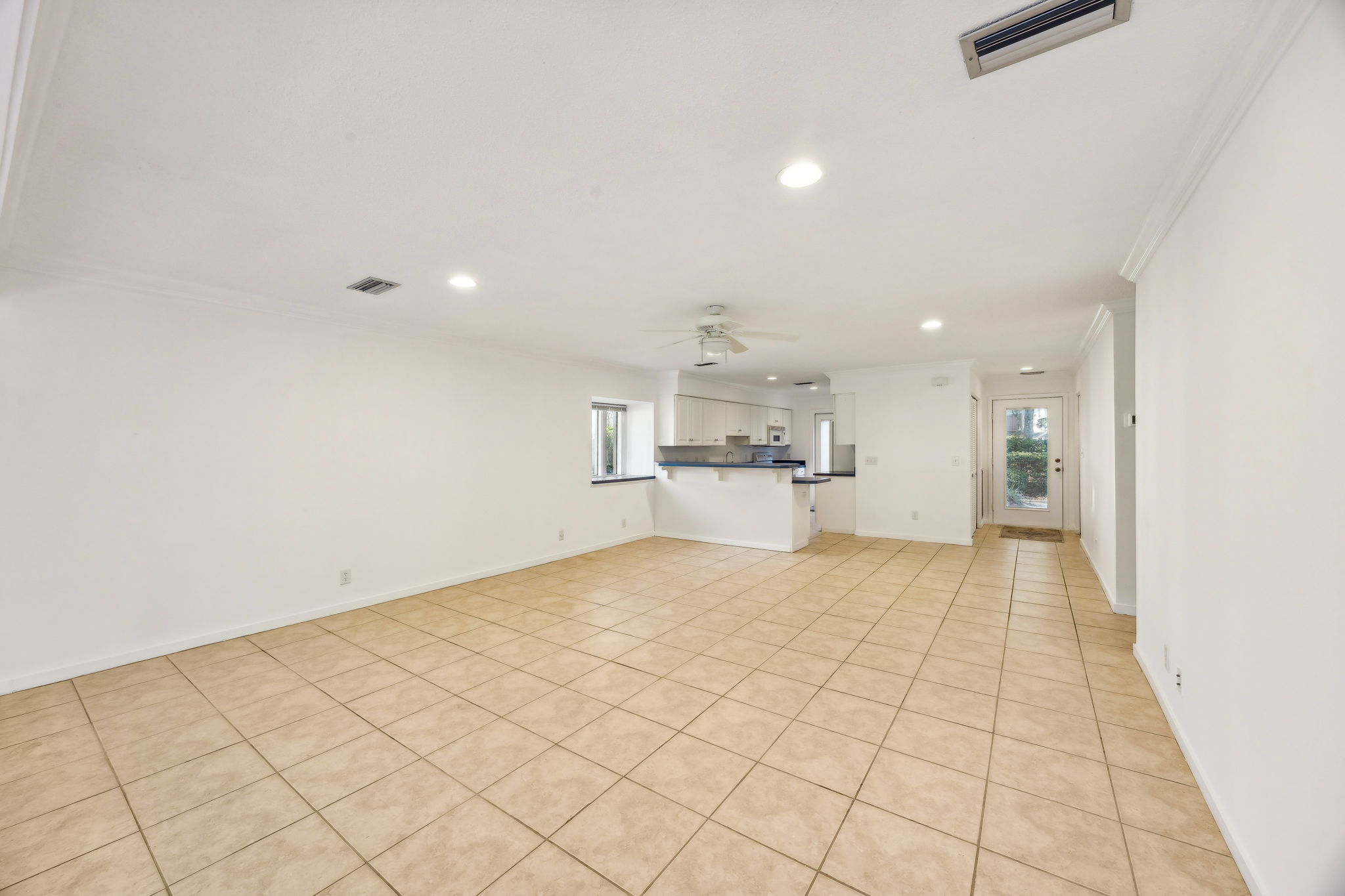 Living Room / Dining Area