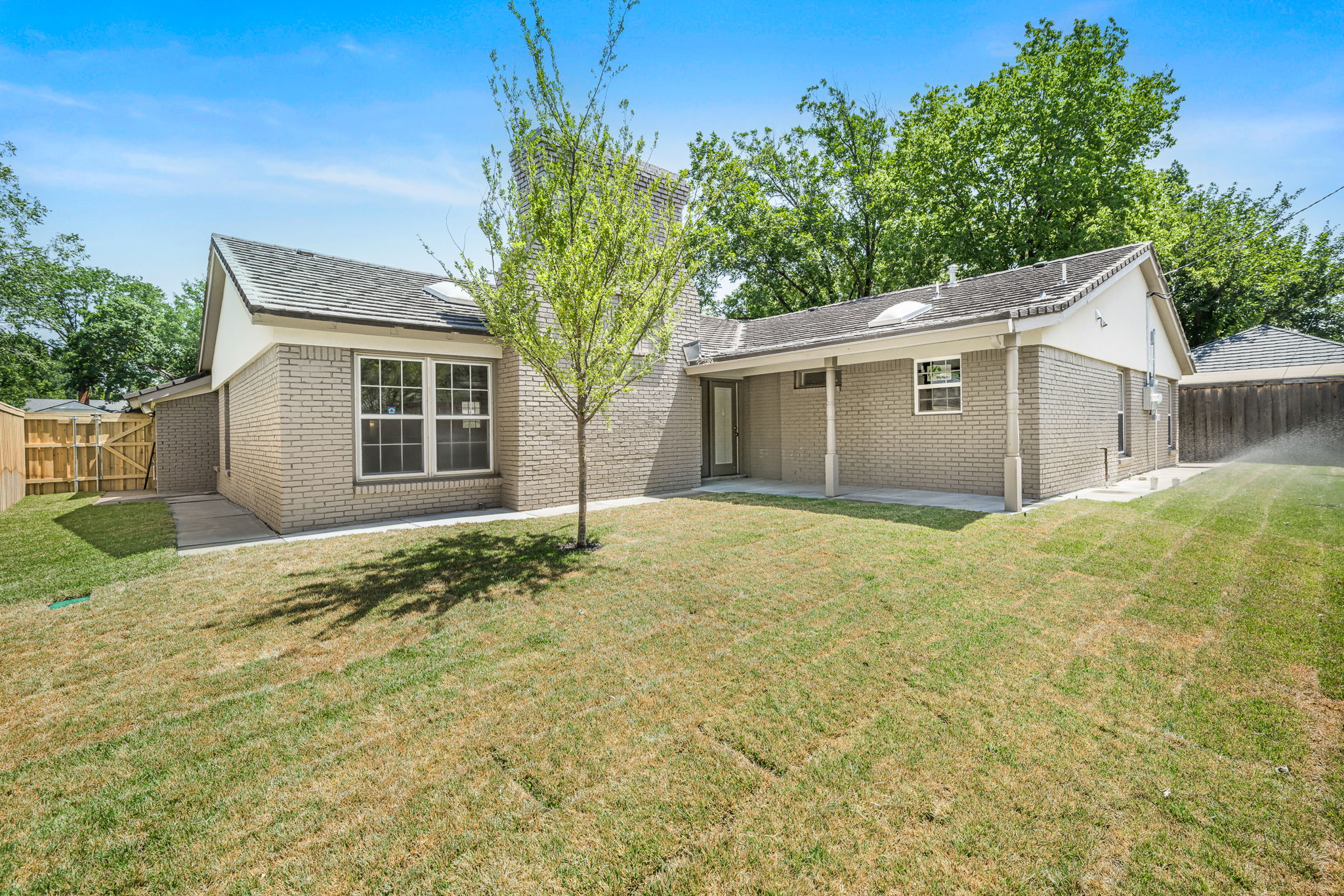 3208 S Austin St 04