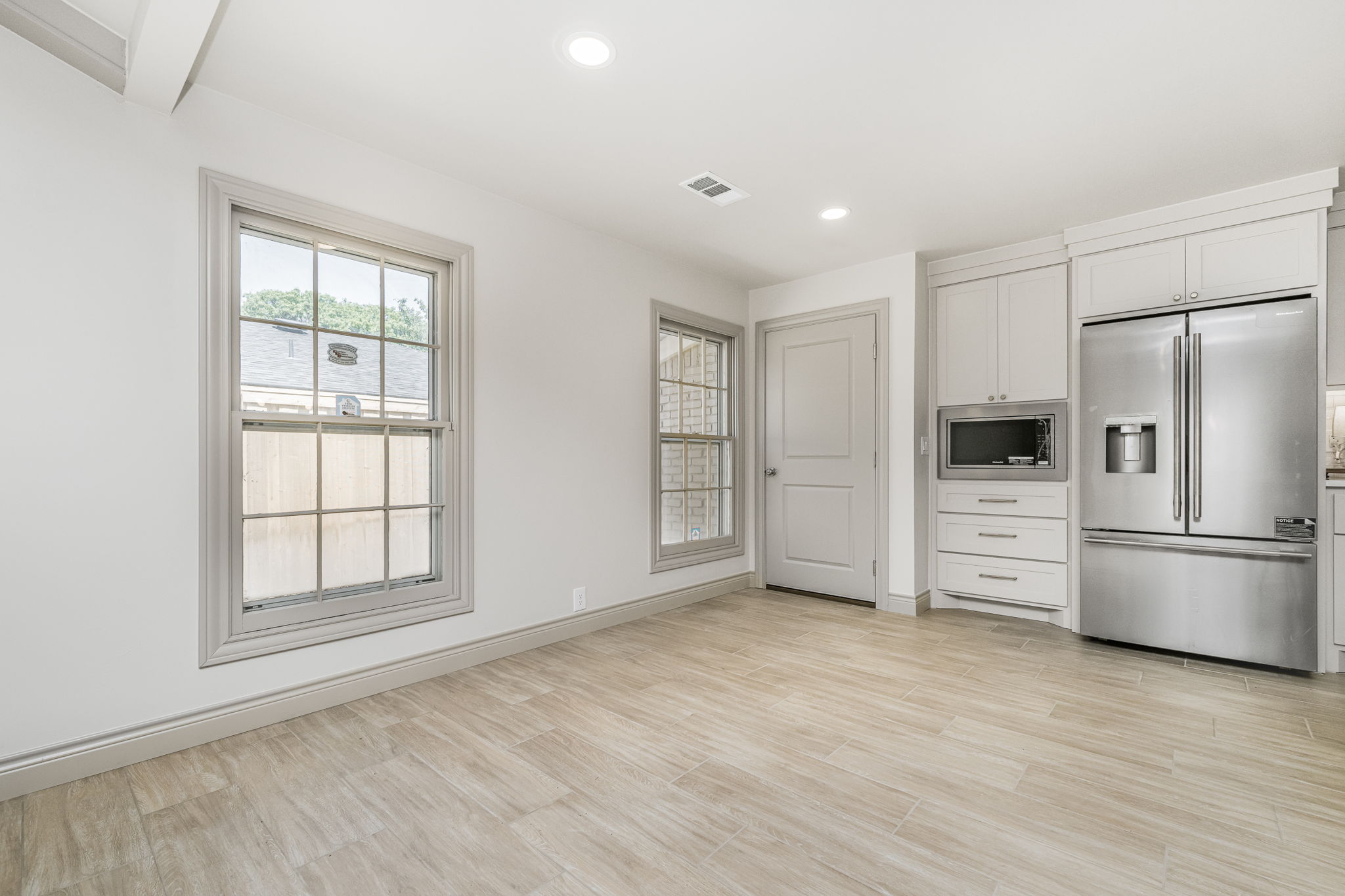 3208 S Austin St 11