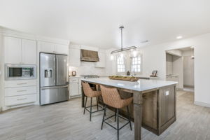 3208 S Austin St 08