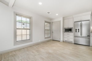 3208 S Austin St 11