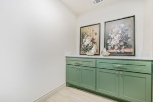 3208 S Austin St 21