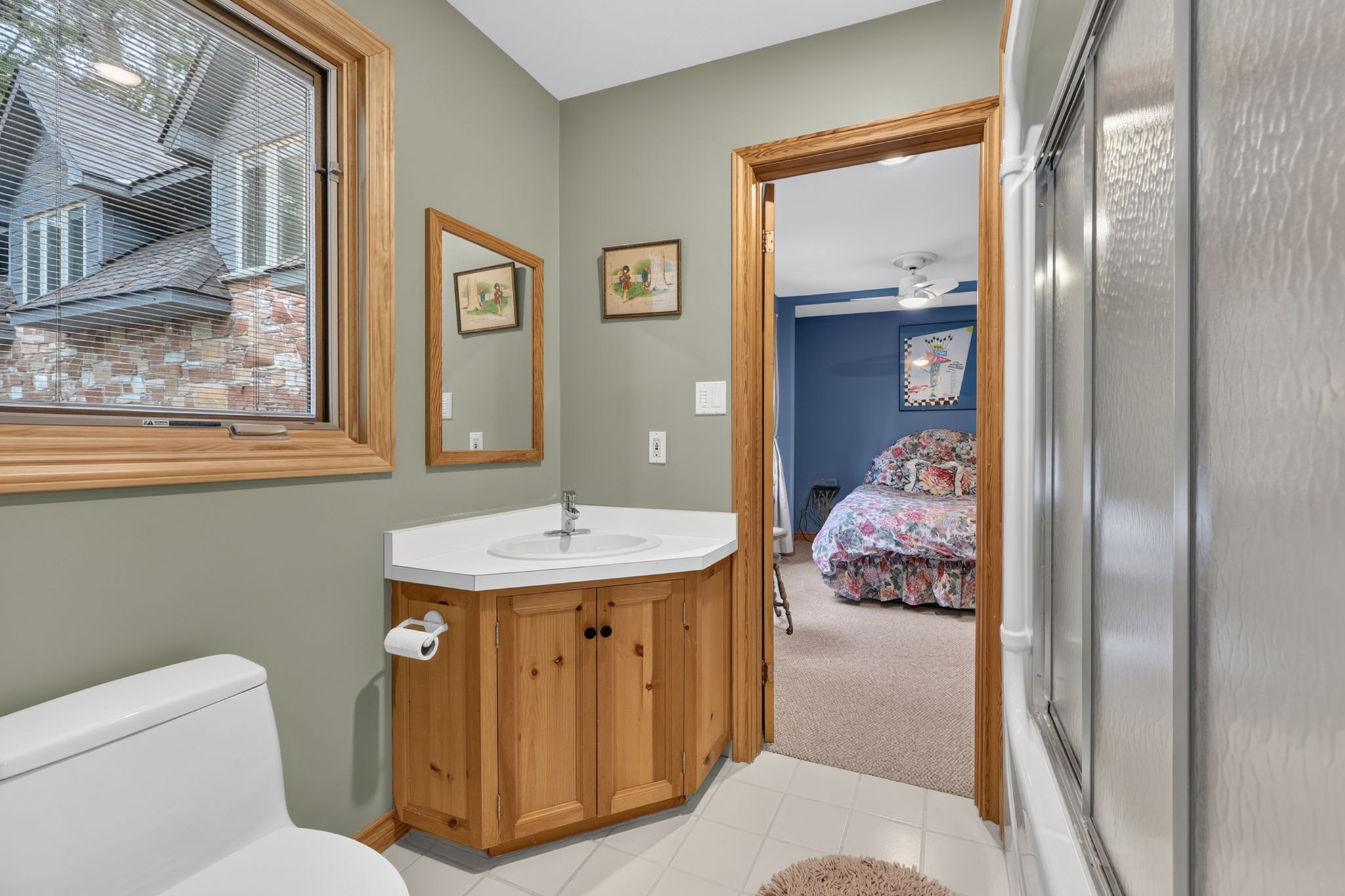  Photo 46